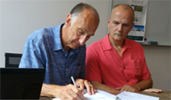 英国客户和恒达签订合同